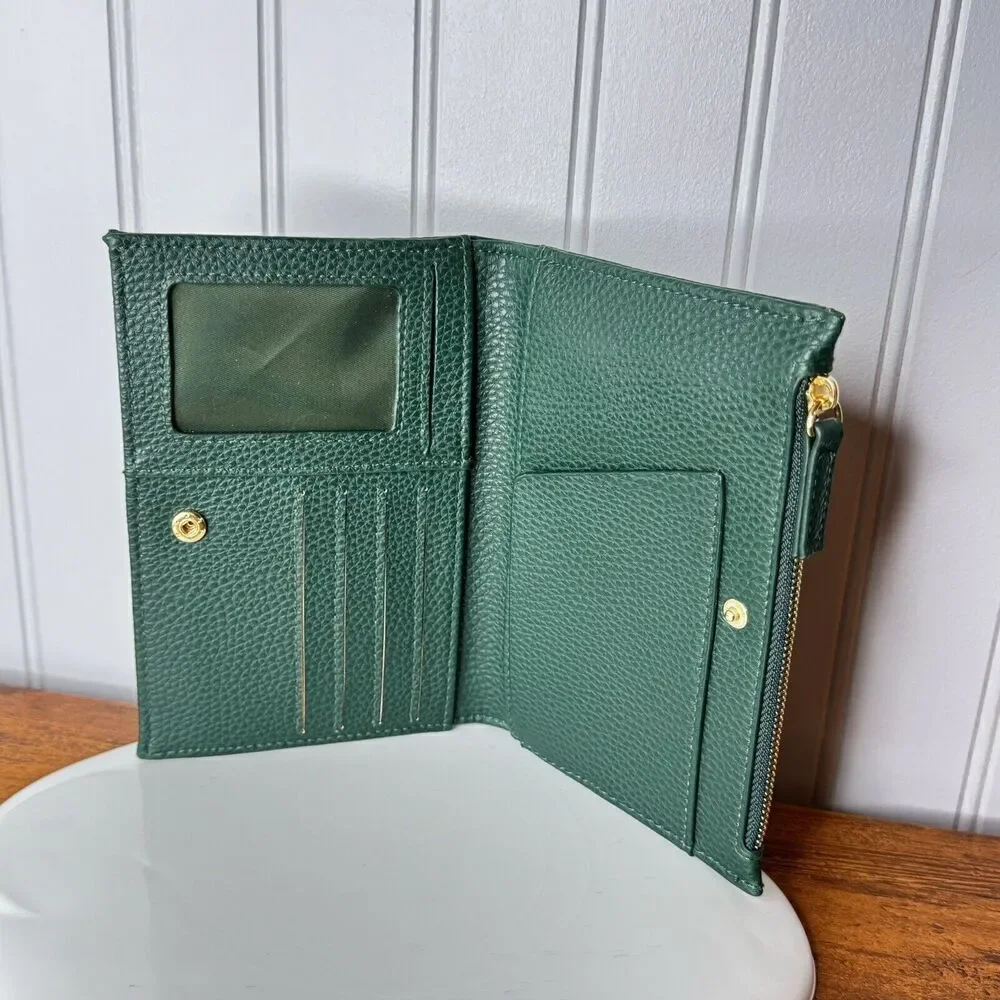 RARE Aer Lingus College Football Ireland Shamrock Classic Leather Wallet 6.5x4.5